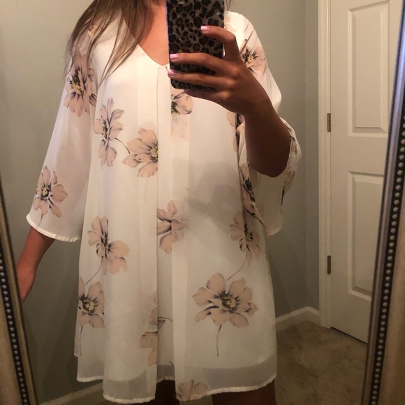 white mini dress floral detail with sheer sleeves - Picture 1 of 4